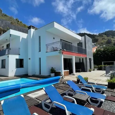 Villa Nunes, Big Holiday House With Private Pool Calheta  Exterior photo