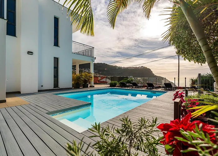 Villa Nunes, Big Holiday House With Private Pool