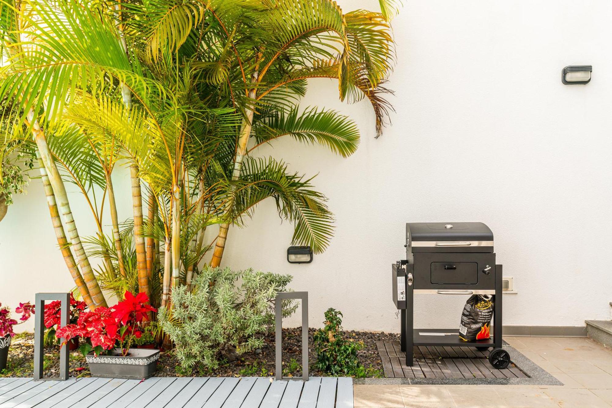 Nunes, Big House With Private Pool Calheta (Madeira)