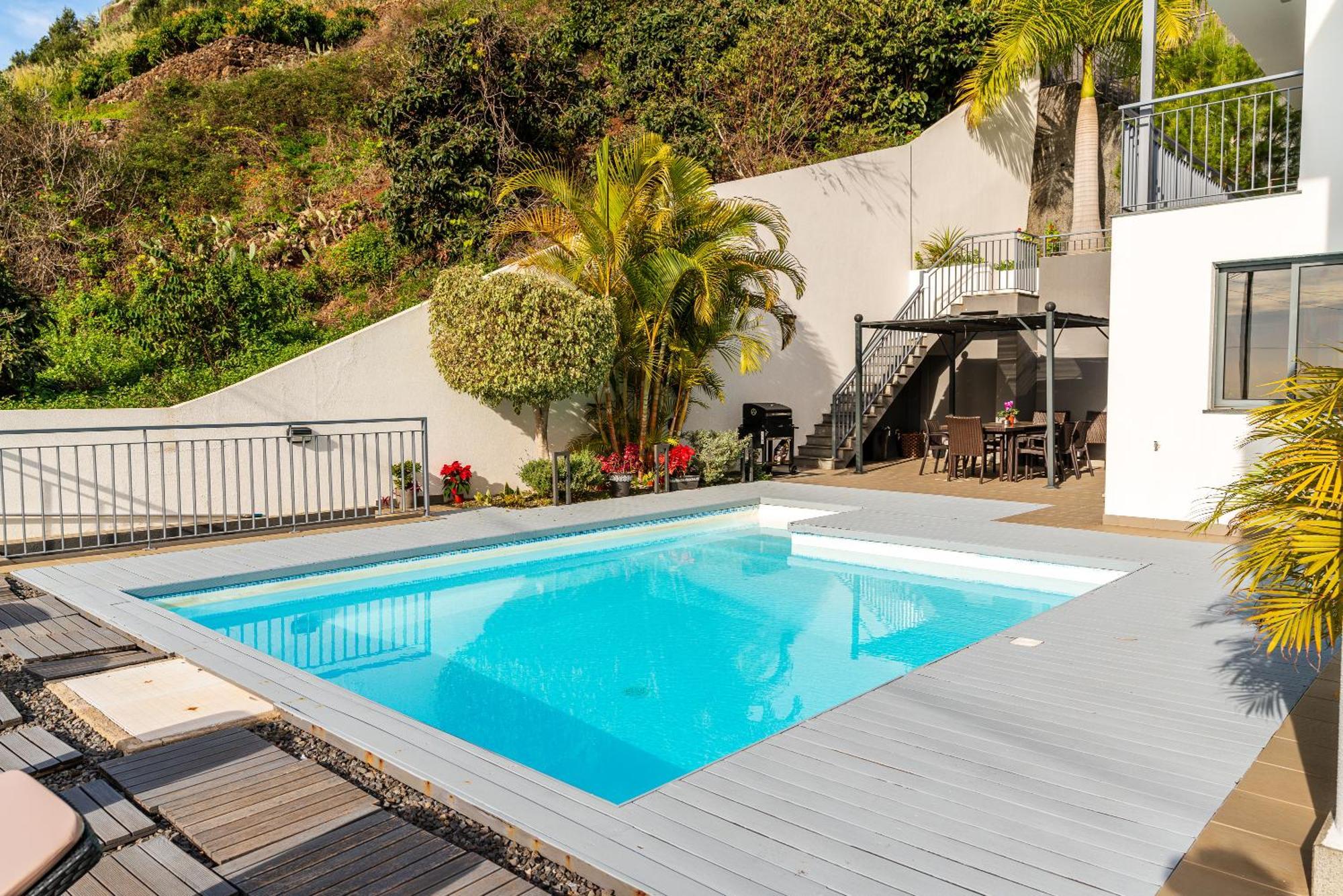 Nunes, Big House With Private Pool Villa Calheta (Madeira)
