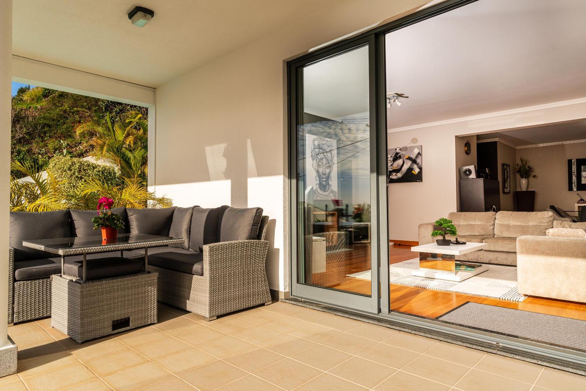 Nunes, Big House With Private Pool Villa