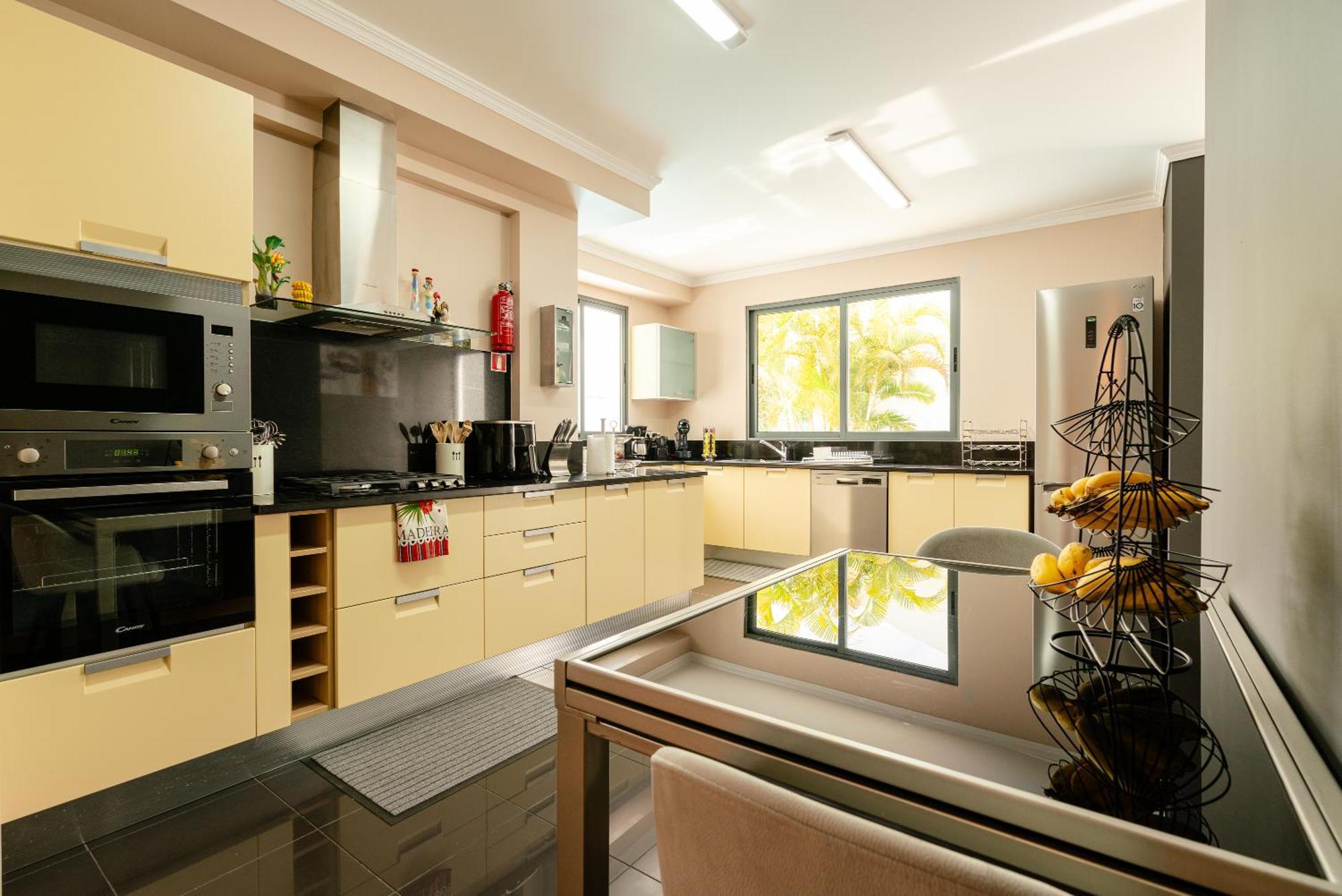 Nunes, Big House With Private Pool Villa *
