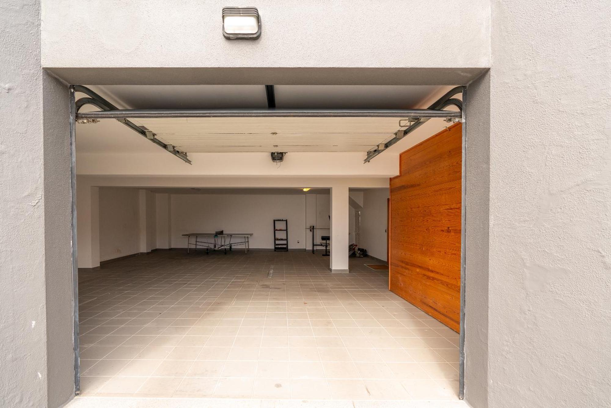 Nunes, Big House With Private Pool Calheta (Madeira)