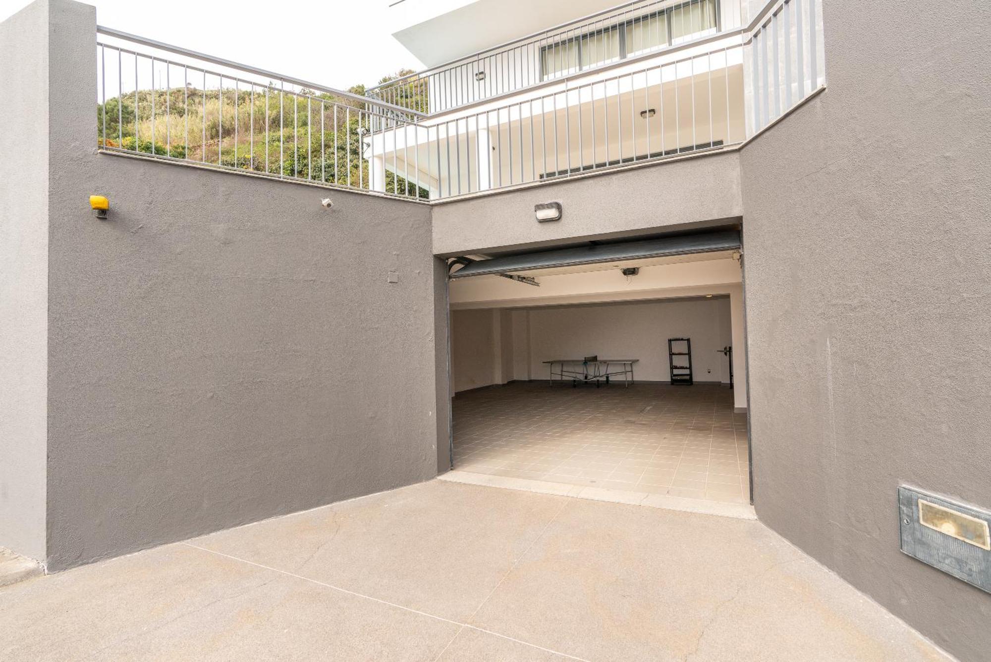 Nunes, Big House With Private Pool * Calheta (Madeira)
