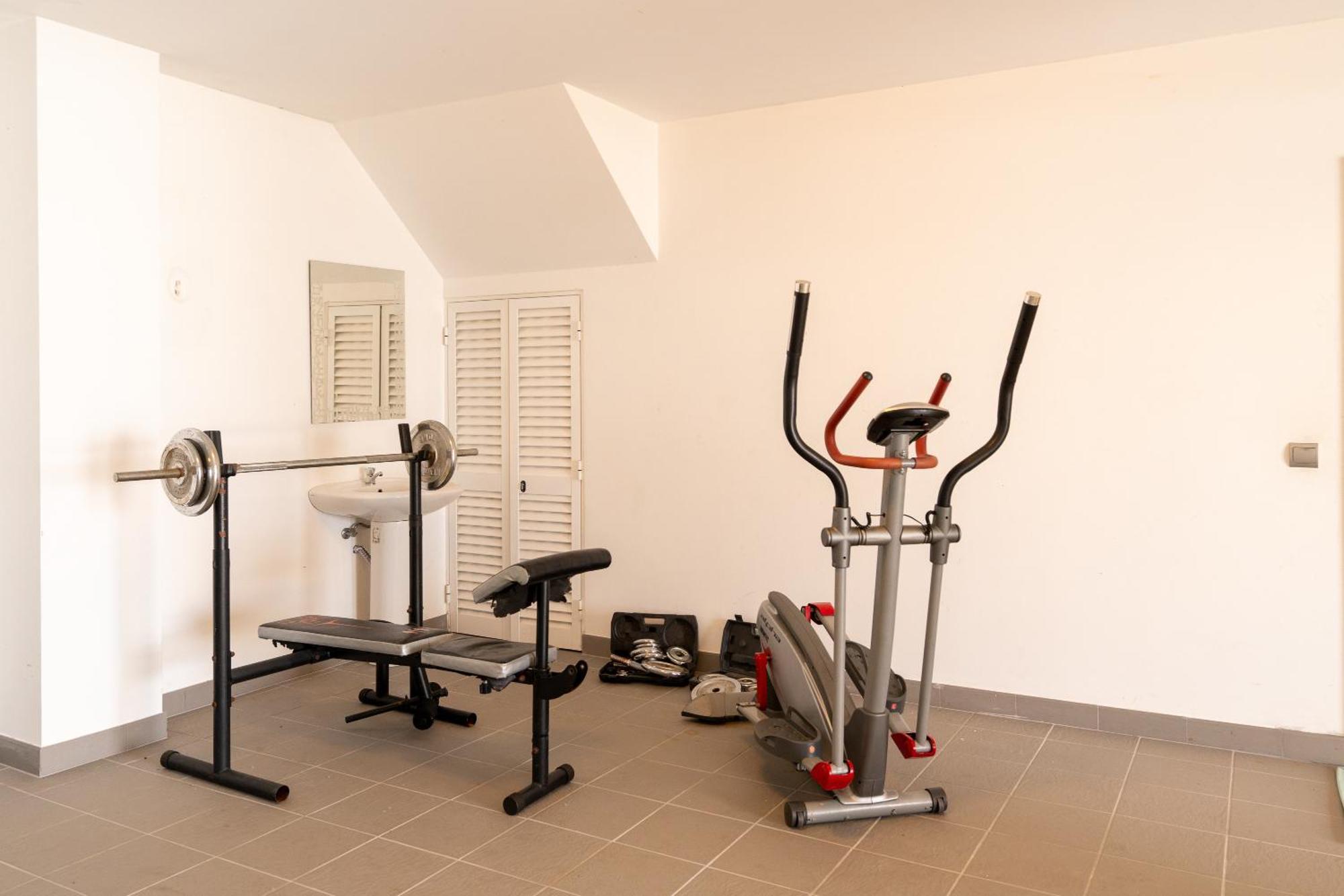 Nunes, Big House With Private Pool Villa